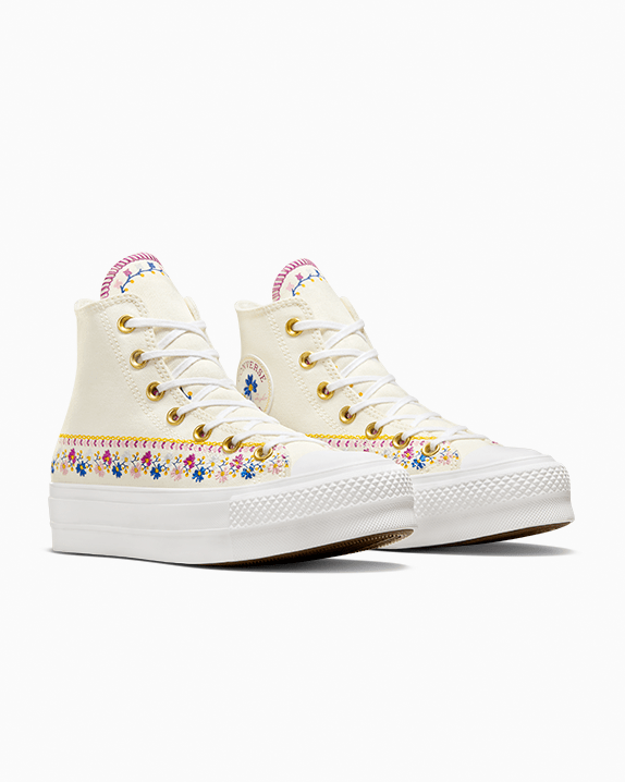 Chuck Taylor All Star Lift Embroidered Florals