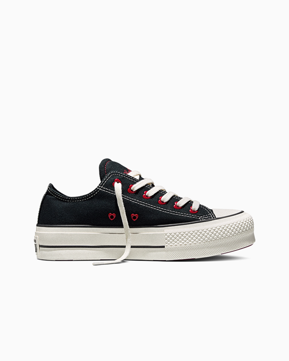 Chuck Taylor All Star Lift Platform Hearts