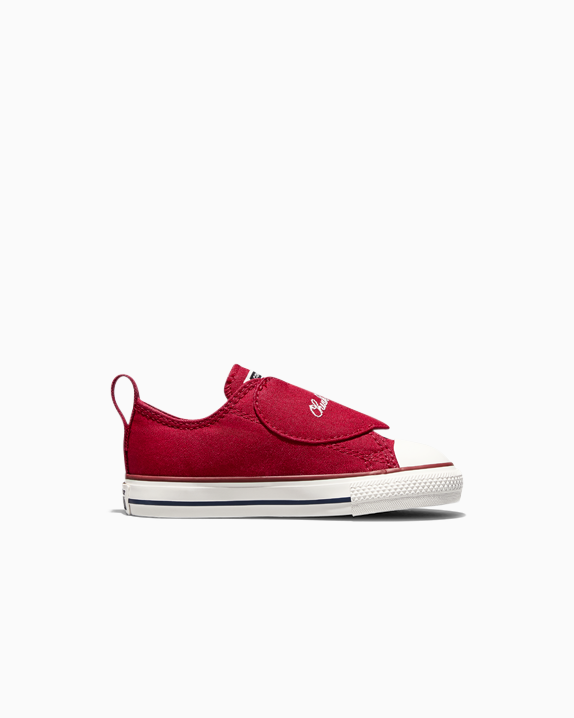 Chuck Taylor All Star One Strap Hearts